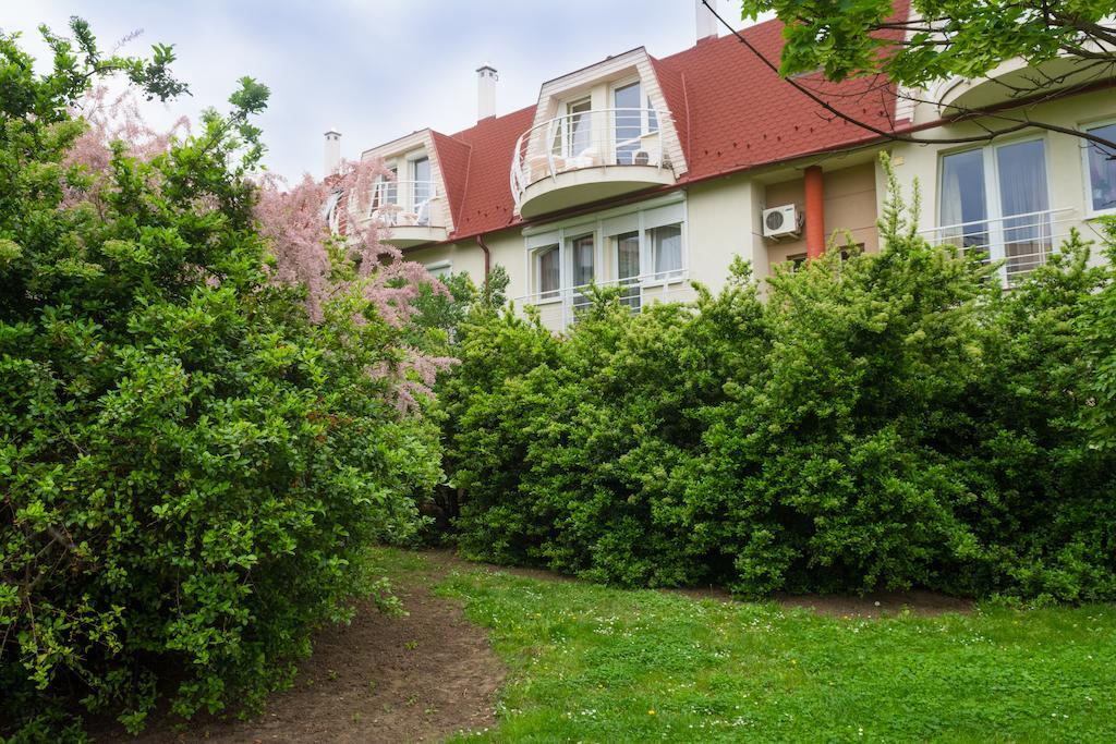 Illes Apartmanok Ii. Гайдусобосло Номер фото